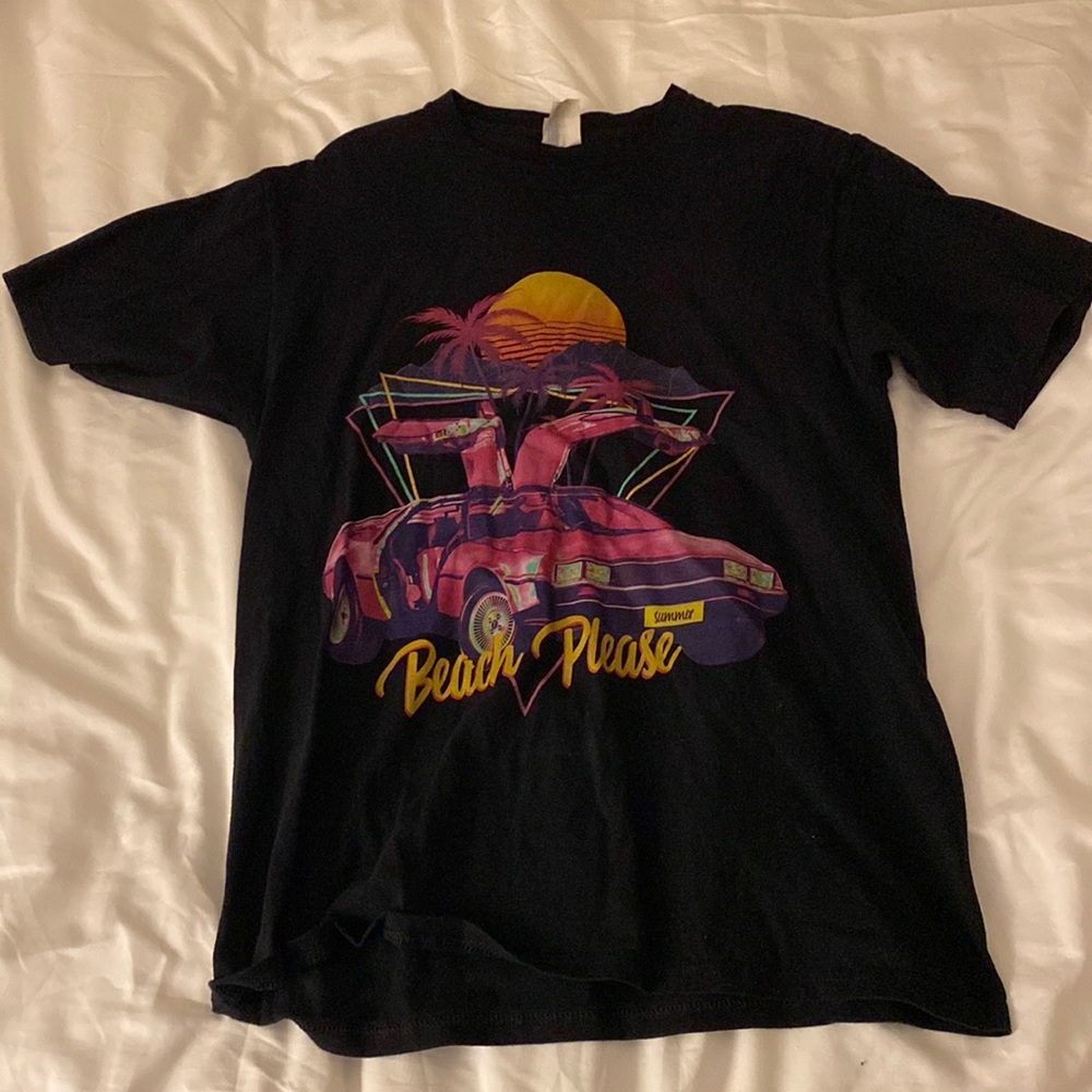 black tee